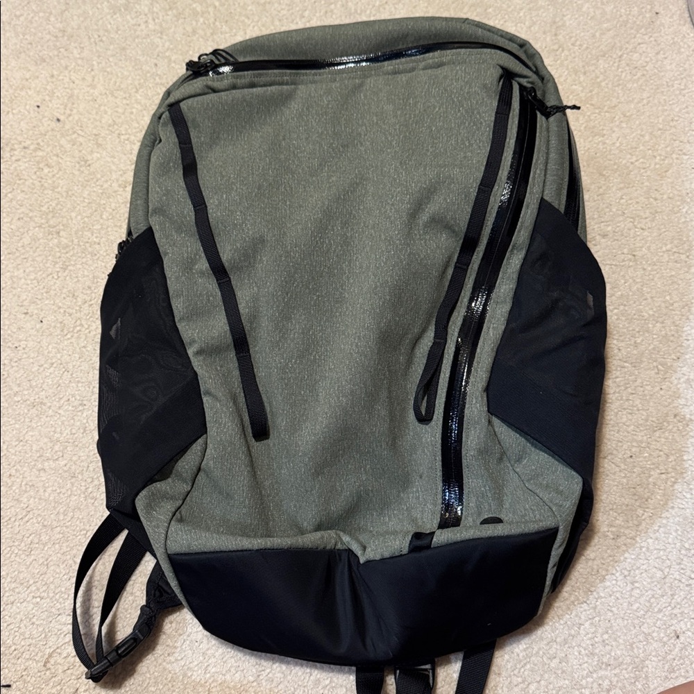Lululemon backpack
